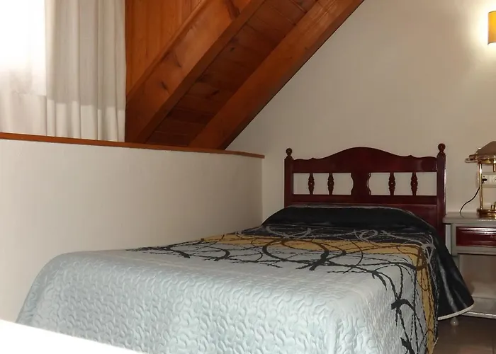 Shadows Hotel